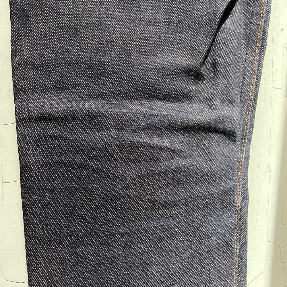 Like-new women’s APC raw denim new standard slim leg jeans from 2008 - Picture 8 of 8